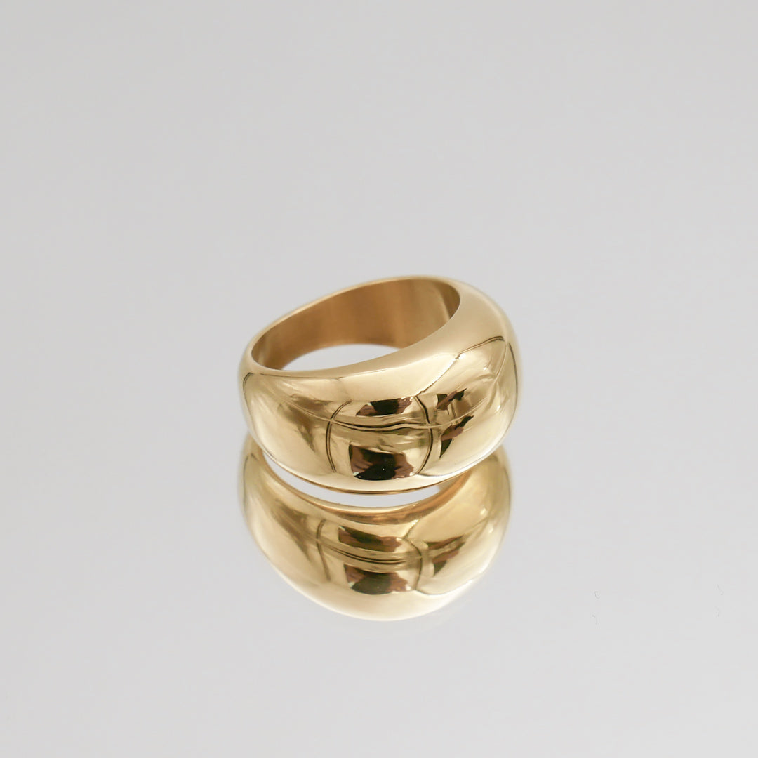 Alexa Dome Ring | Gold