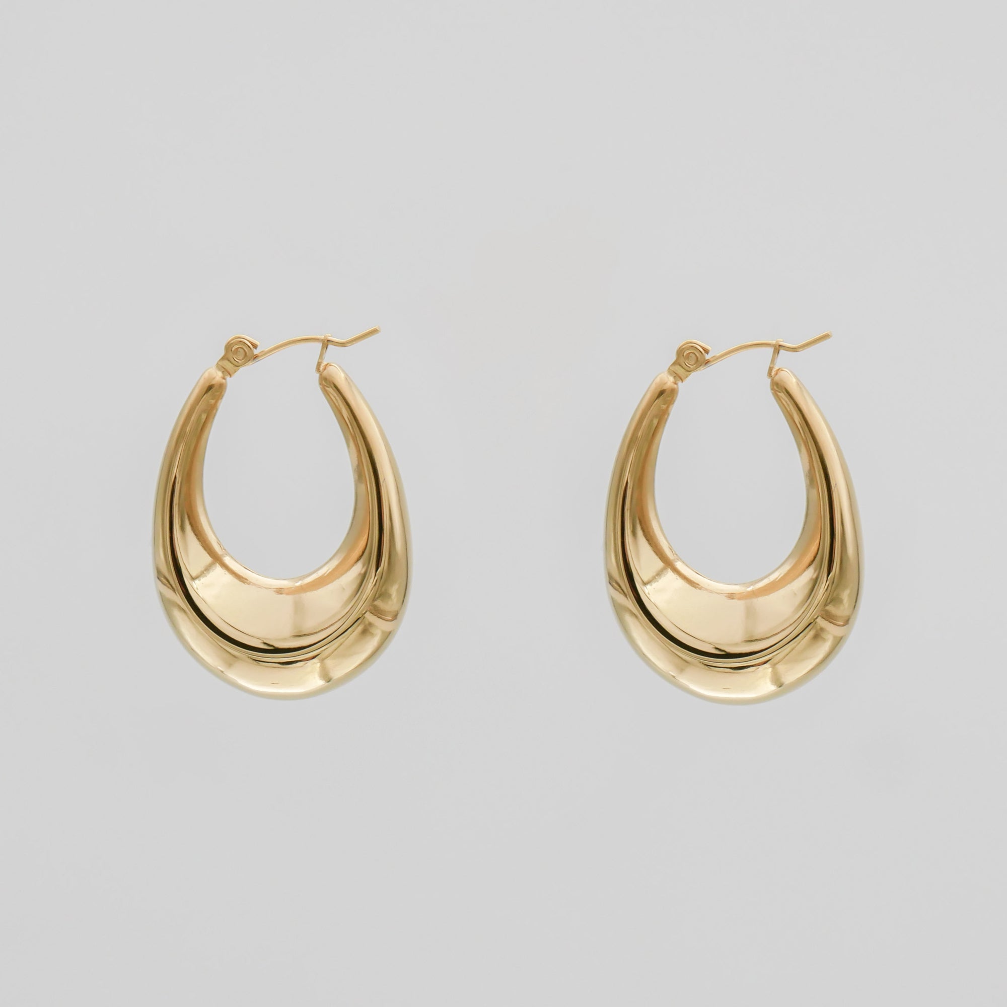 Alyssa Hoop Earrings