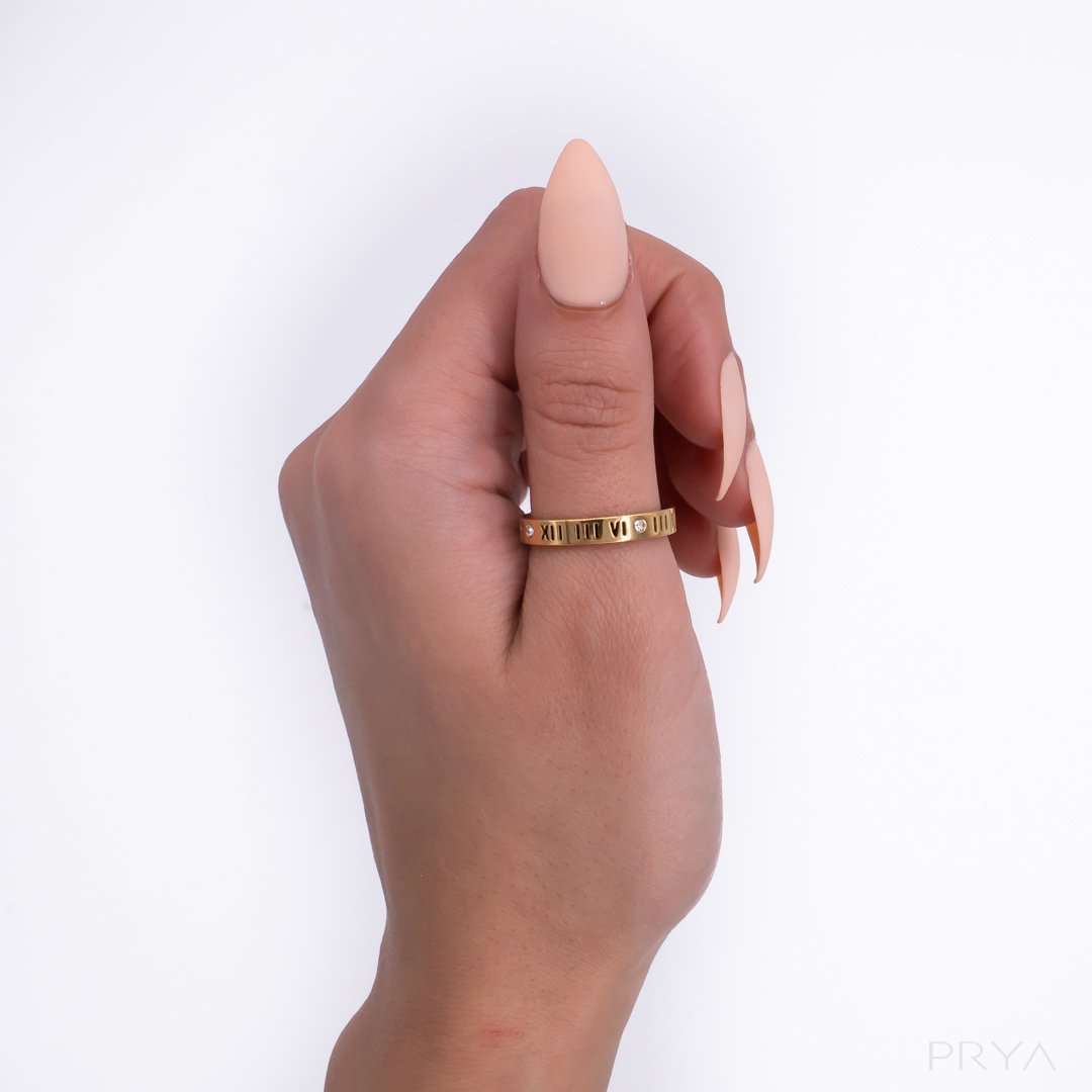 Lucia Numeral Ring